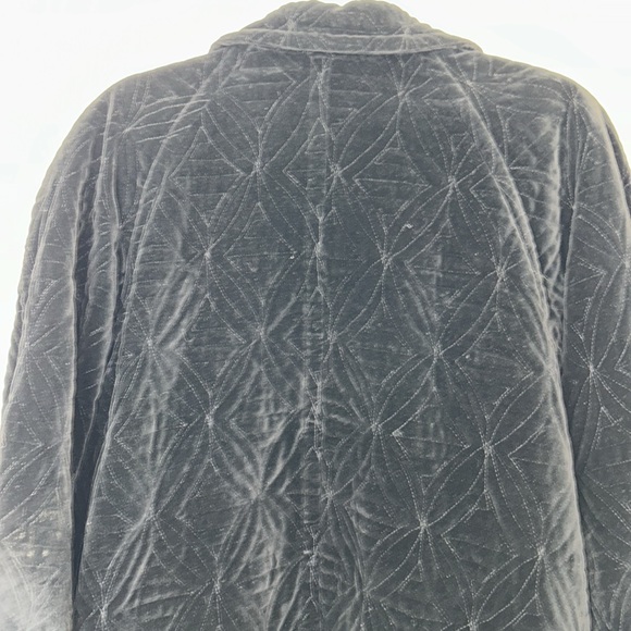 Vintage Escada Black Oversized Velvet Quilt Jacket, by Margaretha Ley, Size M/L - Picture 15 of 15